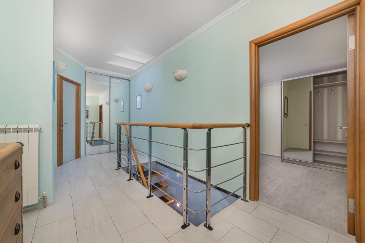 Classical Deribasivska 3-Bedrooms Apartment Odessa Exteriör bild