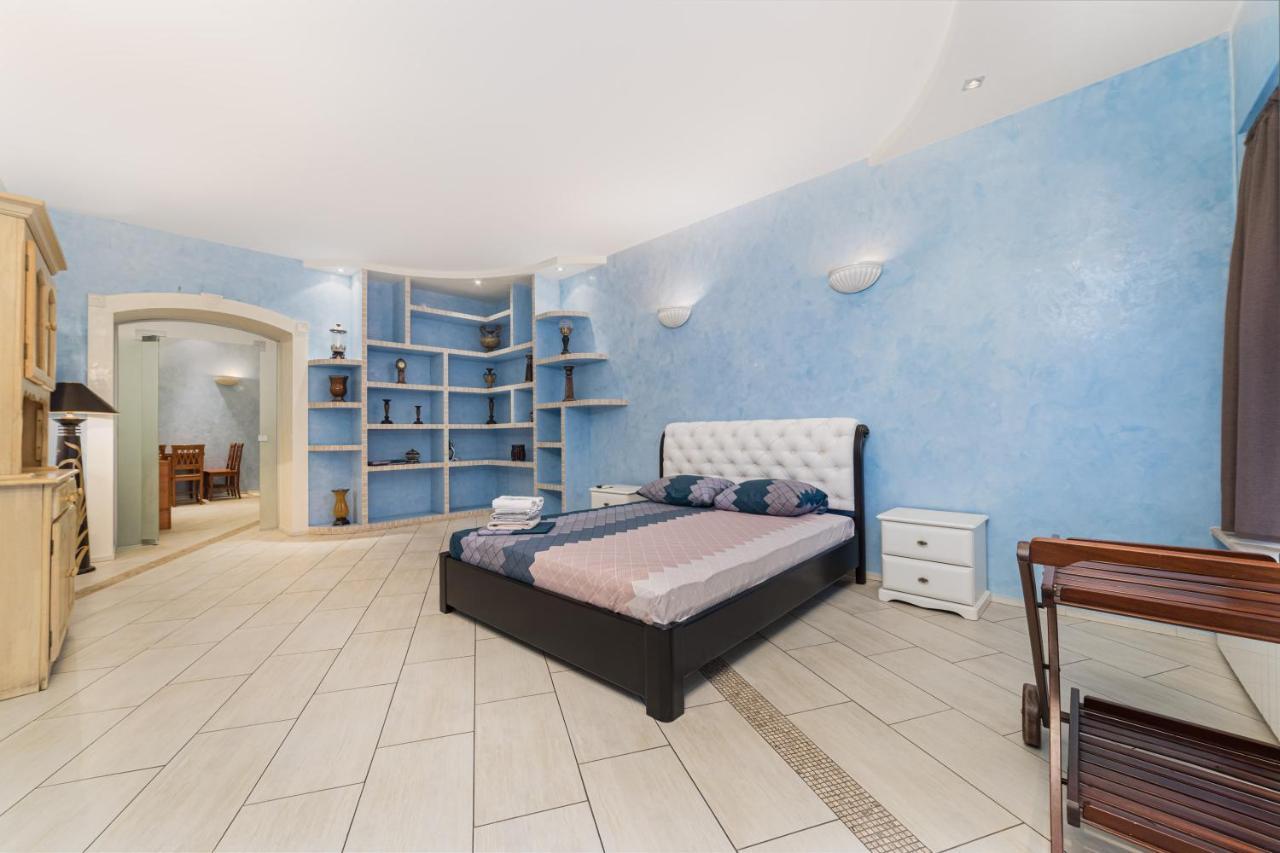Classical Deribasivska 3-Bedrooms Apartment Odessa Exteriör bild